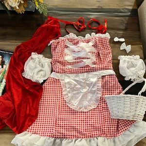 Costume red riding hood/ wizard of oz Dorothy